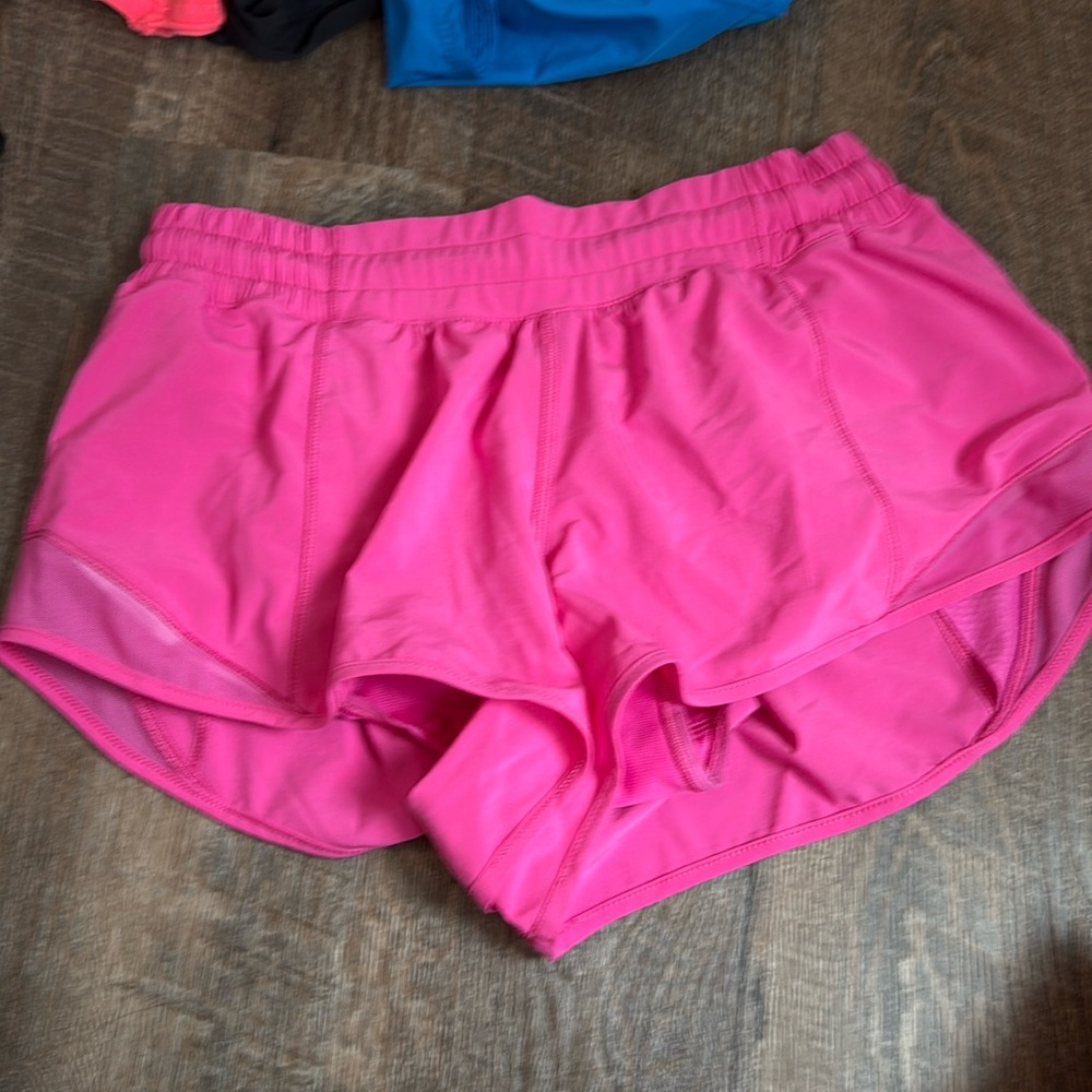 Sonic pink hotty hot shorts 2.5 inch